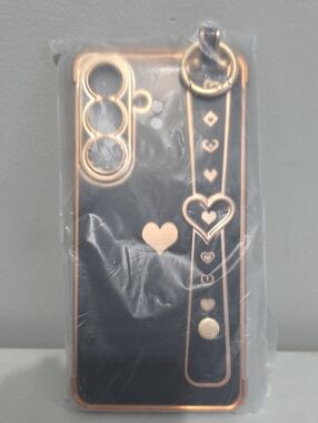 Stylish Black and Rose Gold Heart Strap Samsung Galaxy 26S Ultra Phone Case